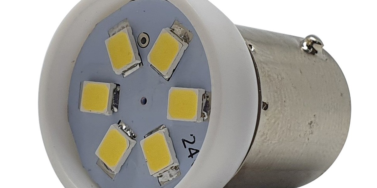 Instrucciones paso a paso para conectar una luz LED a 220V